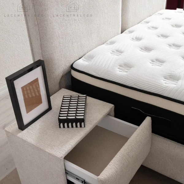 Lit Double LEVERDA 140x190 Cm - Cadre Bois Et Métal, Revêtement Tissu Blanc - Avec Sommier à Lattes Inclus