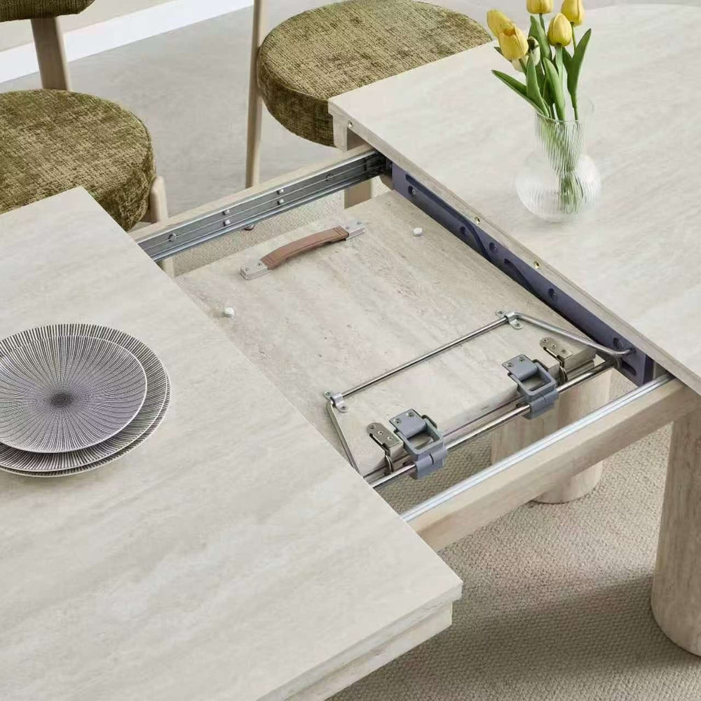 Table à manger Célestia finition bois clair plateau et pieds